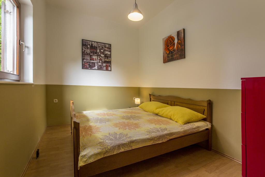 Ava Apartmani Zablaće Exteriör bild