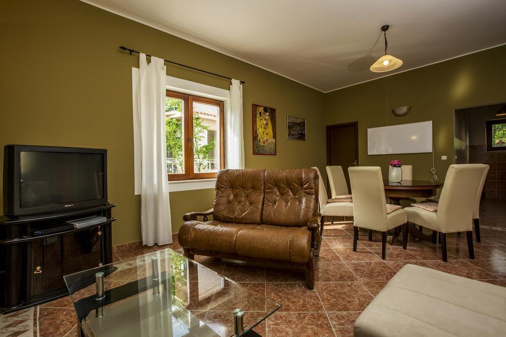 Ava Apartmani Zablaće Exteriör bild
