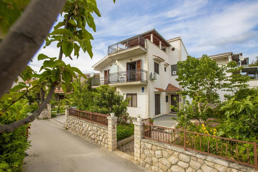 Ava Apartmani Zablaće Exteriör bild