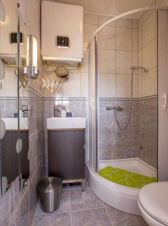 Ava Apartmani Zablaće Exteriör bild