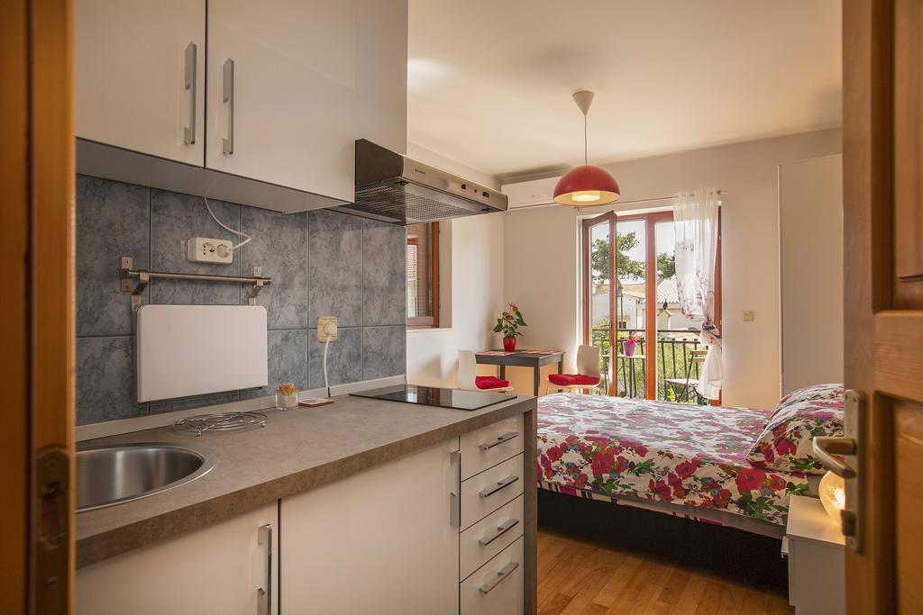 Ava Apartmani Zablaće Exteriör bild